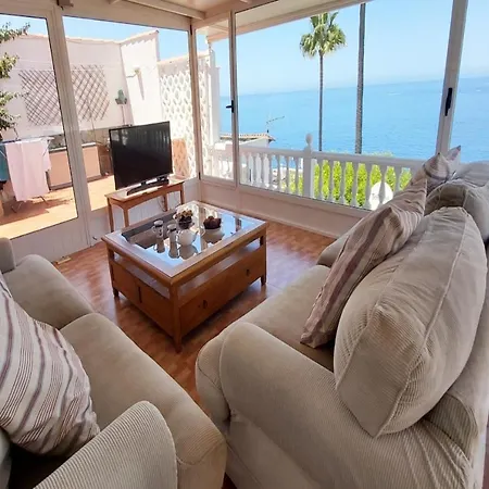 Sunset Balcony With Ocean Views Vakantiehuis